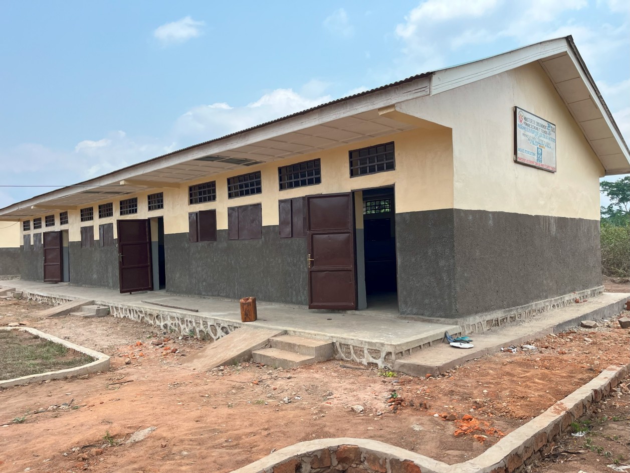 École Primaire Lomamba